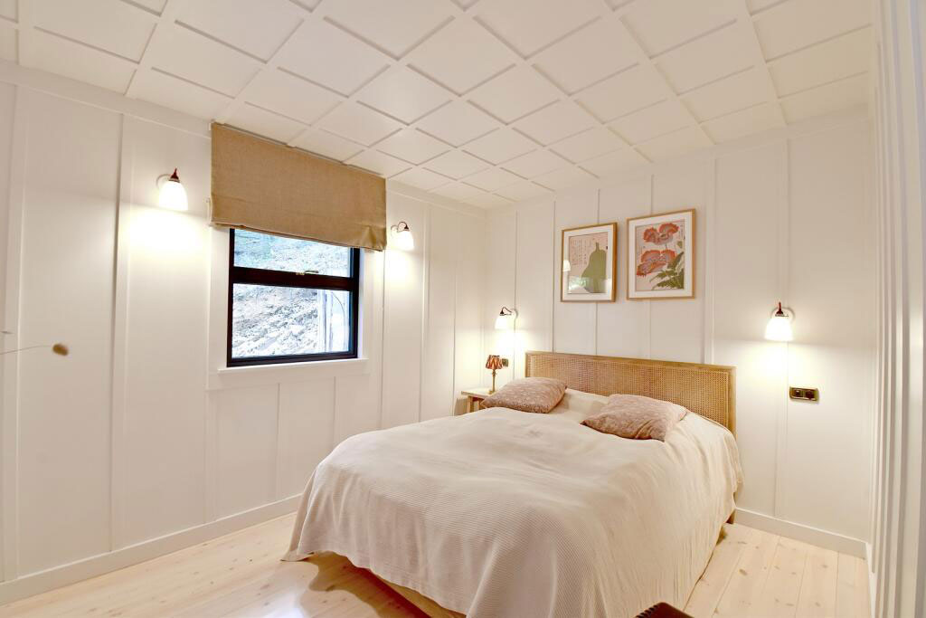 Cabin Bedroom